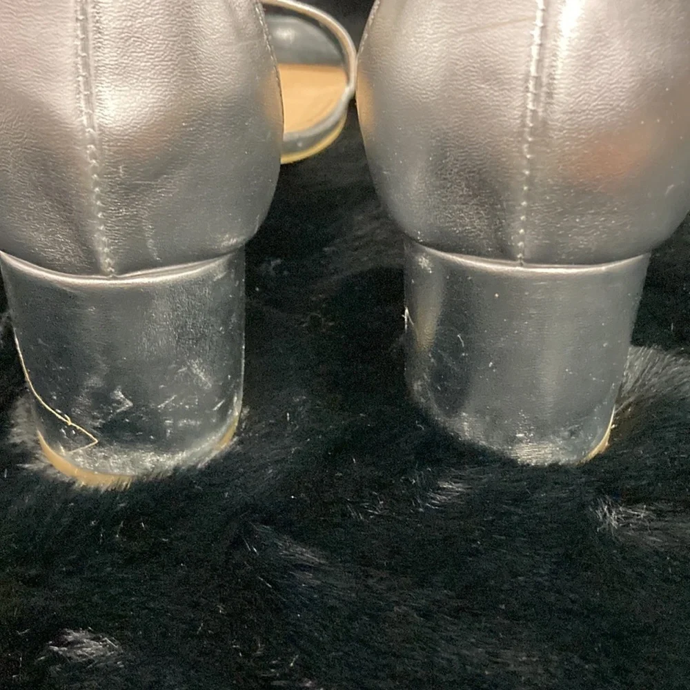 Charles Albert Silver Metallic Sandals Size 8